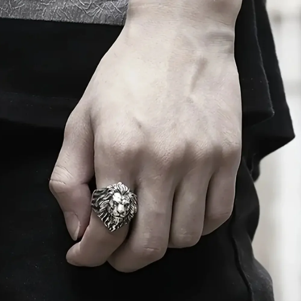 Lion's Head Ring
